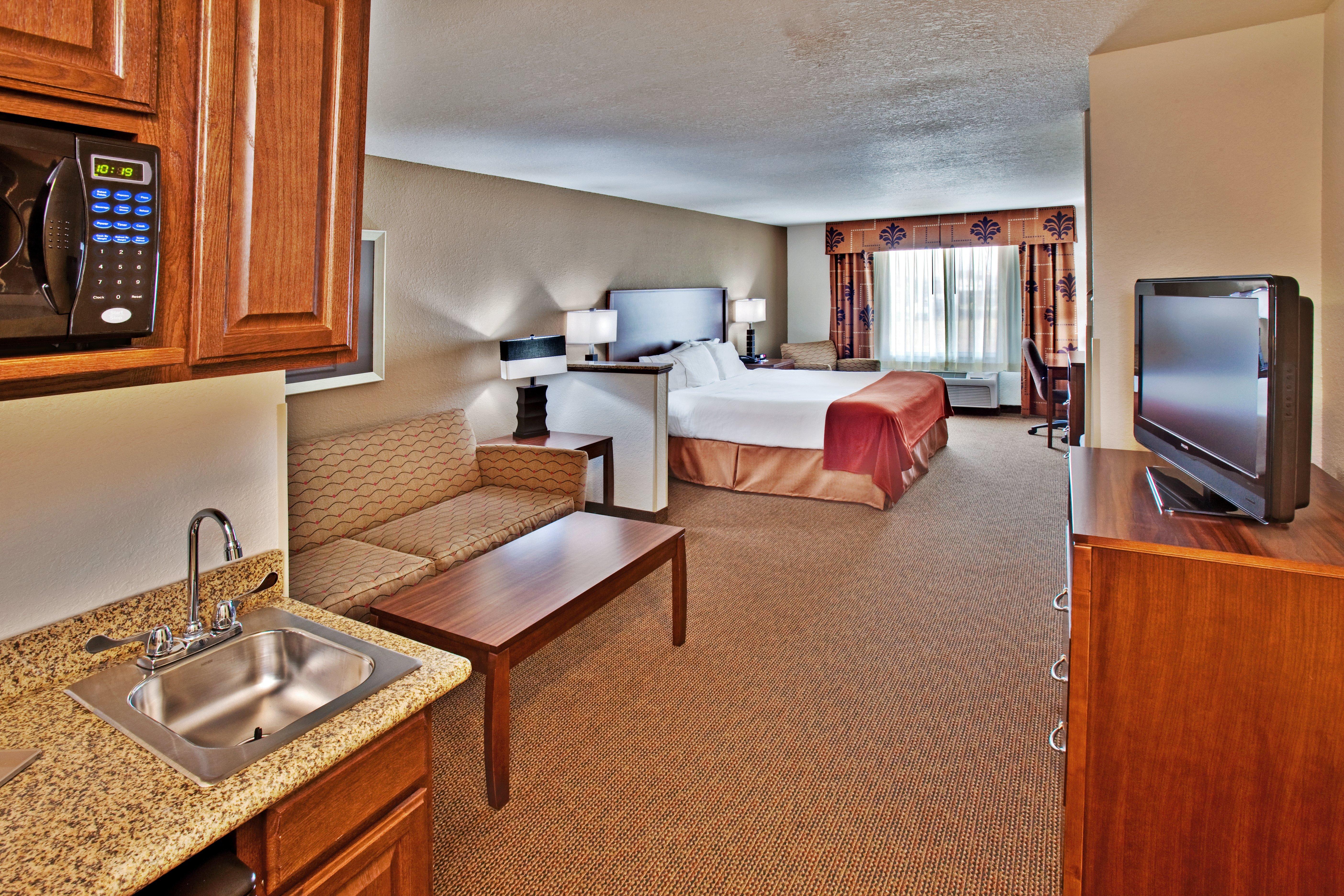 Holiday Inn Express Hotel & Suites - Dubuque West By Ihg Экстерьер фото