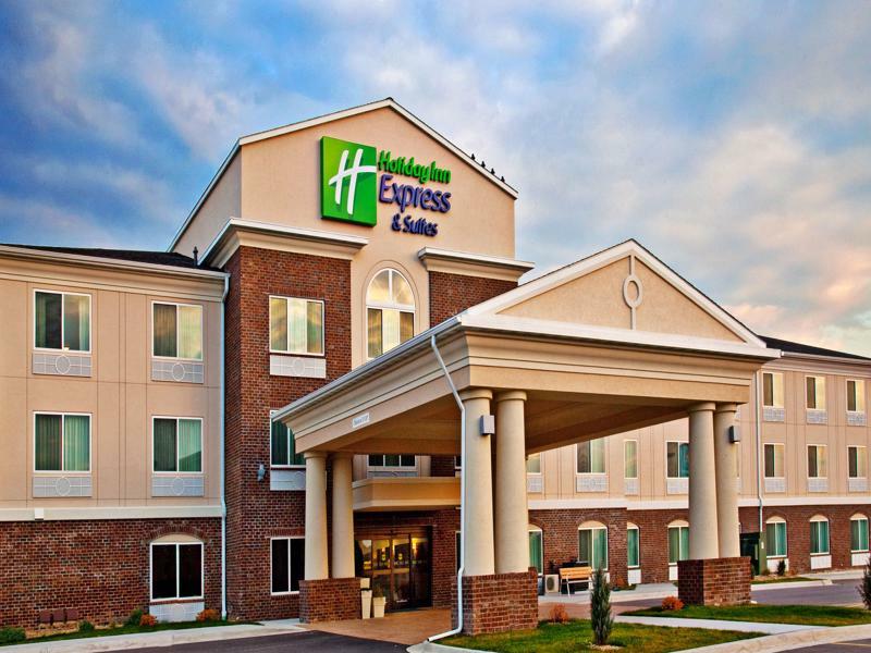 Holiday Inn Express Hotel & Suites - Dubuque West By Ihg Экстерьер фото